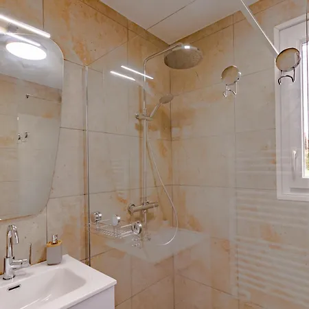 Du Cerisier 度假居 Lanouaille